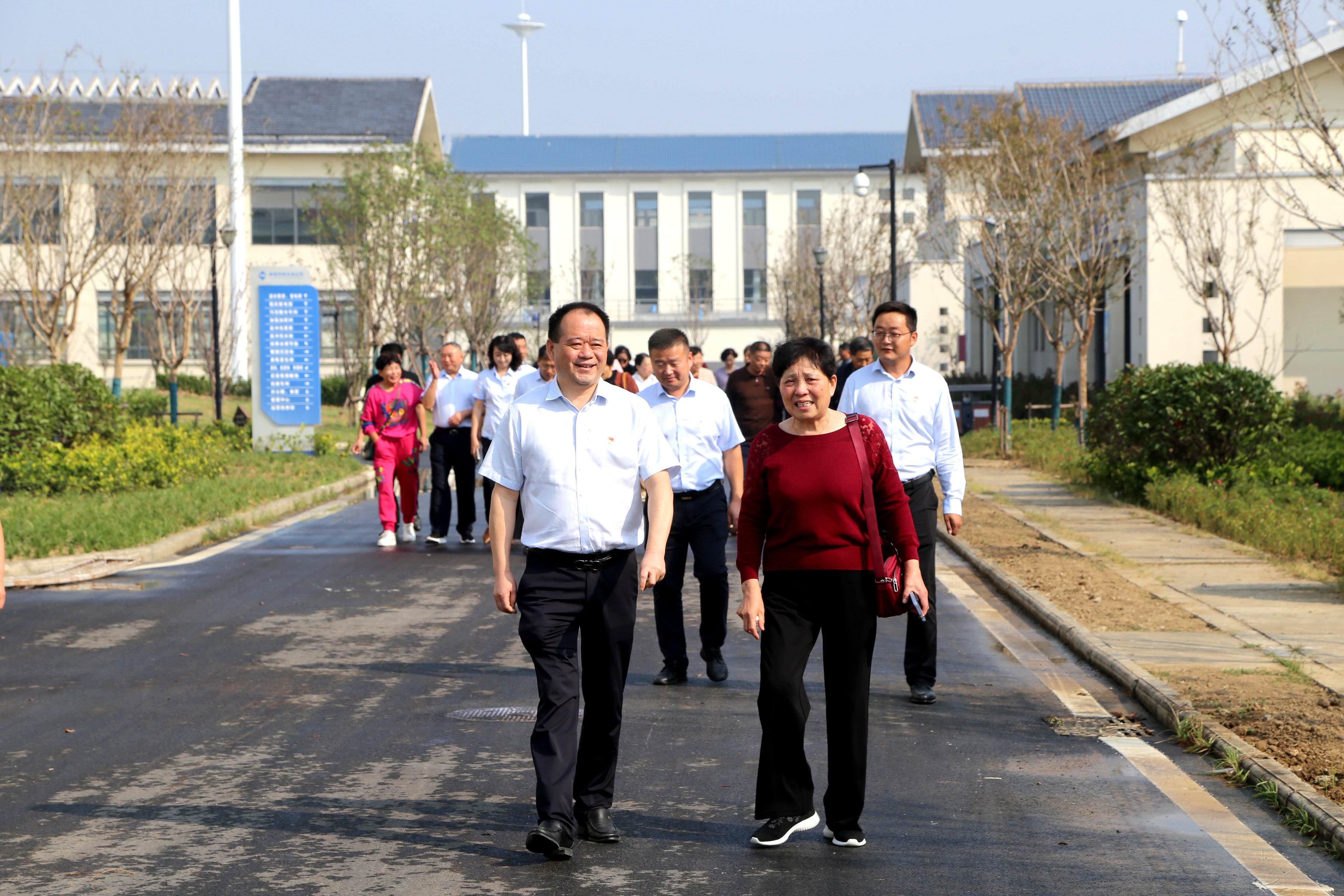 1729062588a942153.jpg 1729062588a942153.jpg